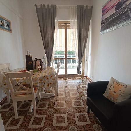 Le Palme 98 "Casa Vacanze" Lido di Camaiore Eksteriør billede