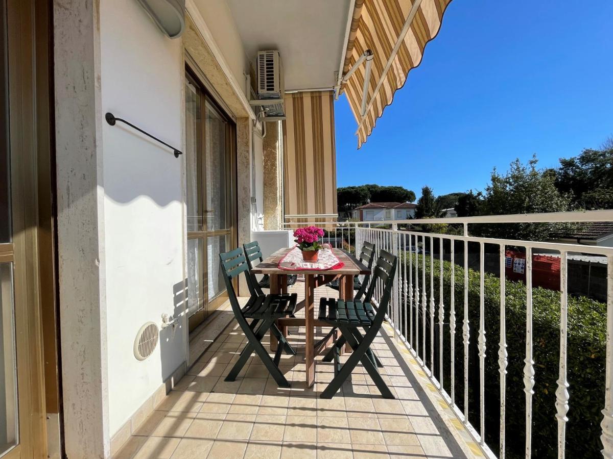 Le Palme 98 "Casa Vacanze" Lido di Camaiore Eksteriør billede