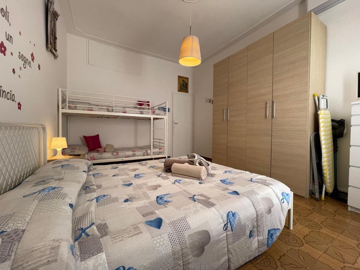 Le Palme 98 "Casa Vacanze" Lido di Camaiore Eksteriør billede