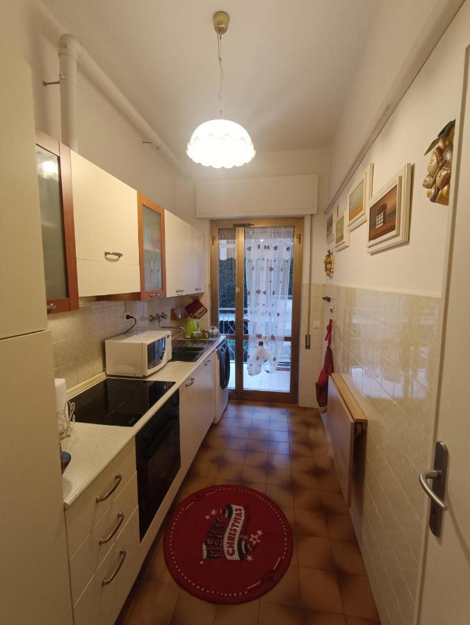 Le Palme 98 "Casa Vacanze" Lido di Camaiore Eksteriør billede